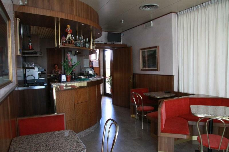 Hotel Sanson Виторио Венето Екстериор снимка