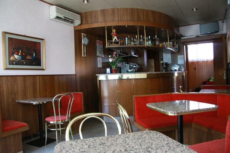 Hotel Sanson Виторио Венето Екстериор снимка