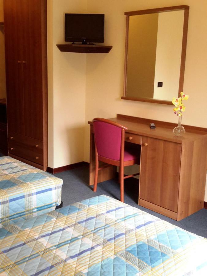 Hotel Sanson Виторио Венето Екстериор снимка