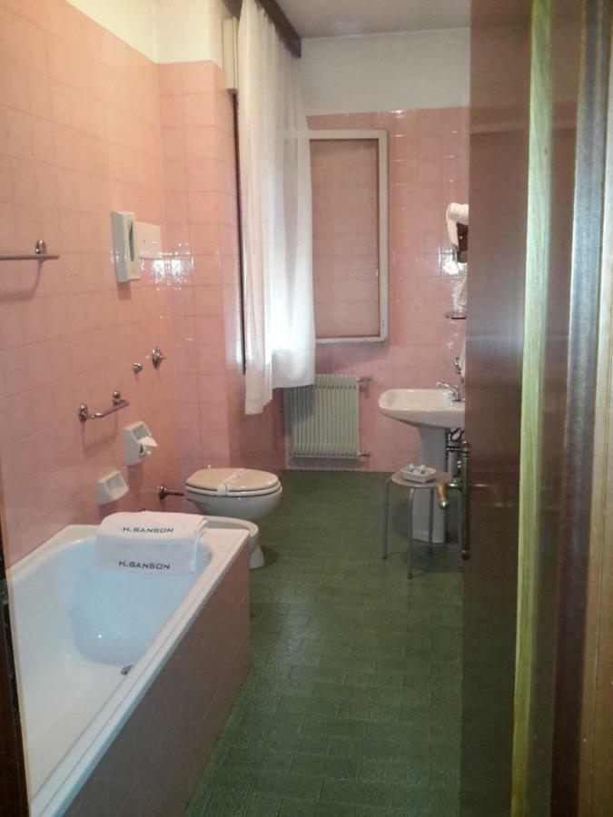 Hotel Sanson Виторио Венето Екстериор снимка